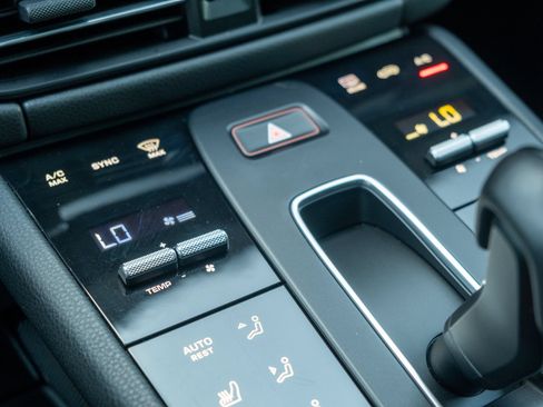 Certified 2023 Porsche Macan GTS AWD/4WD image 37