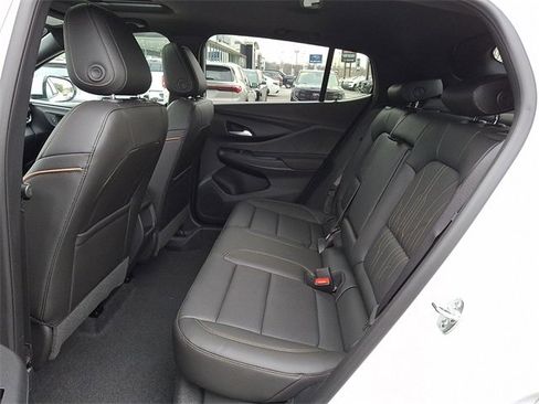 New 2026 Buick Envista Avenir image 6