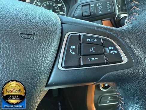 Used 2021 Ford EcoSport SE w/ SE Appearance Package image 11