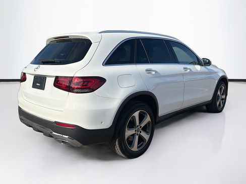 Used 2022 Mercedes-Benz GLC 300 image 3