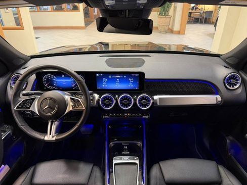 Certified 2025 Mercedes-Benz GLB 250 image 7