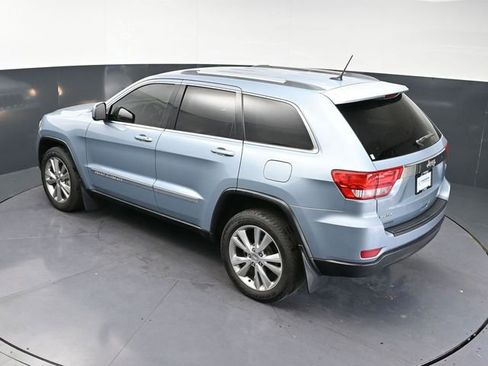 Used 2012 Jeep Grand Cherokee Laredo RWD image 28