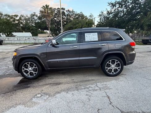 Used 2019 Jeep Grand Cherokee Overland RWD image 3