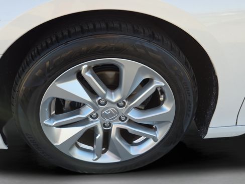Used 2019 Honda Accord LX image 37