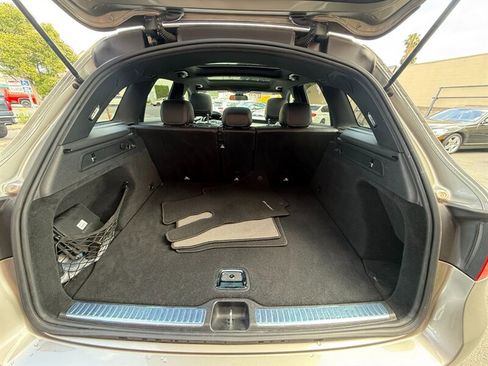 Used 2019 Mercedes-Benz GLC 300 image 36