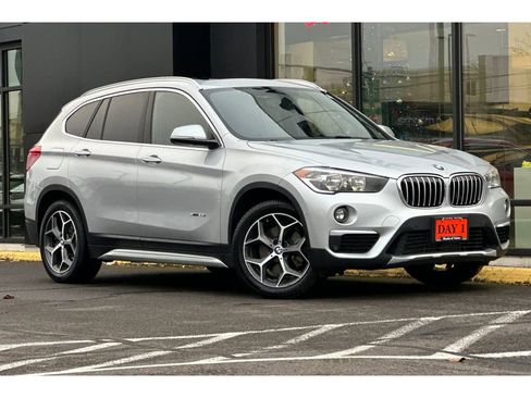 Used 2018 BMW X1 xDrive28i image 2