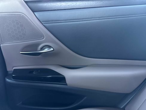 New 2025 Lexus ES 350 w/ Premium Package image 15