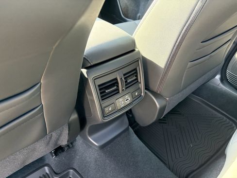 New 2026 Subaru Outback Limited w/ Premium/Limited Package AWD/4WD image 31