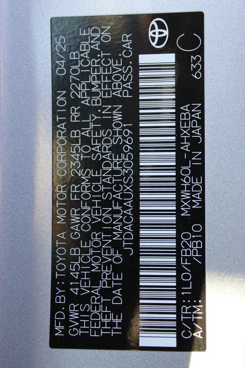 Used 2025 Toyota Prius LE FWD image 21