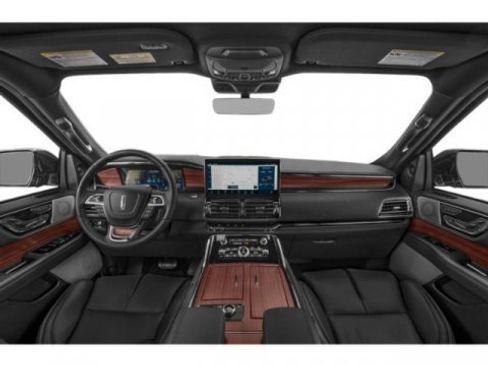 Used 2023 Lincoln Navigator Reserve image 5
