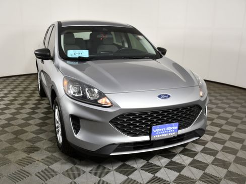 Used 2022 Ford Escape S AWD/4WD image 3