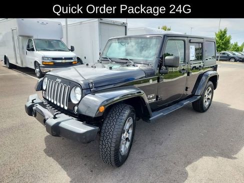 Used 2018 Jeep Wrangler Unlimited Sahara AWD/4WD image 3