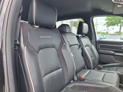 Used 2025 RAM 1500 Laramie AWD/4WD image 28