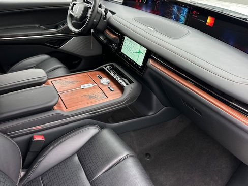 New 2026 Lincoln Navigator L Black Label AWD/4WD image 17