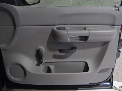 Used 2007 Chevrolet Silverado 2500 W/T w/ LS Package image 8