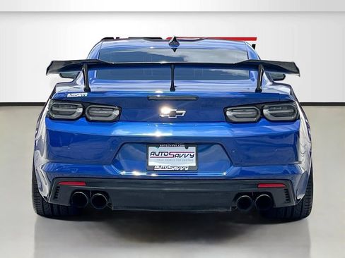 Used 2019 Chevrolet Camaro ZL1 RWD image 6