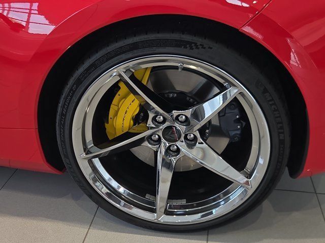Used 2025 Chevrolet Corvette Z06 RWD image 24