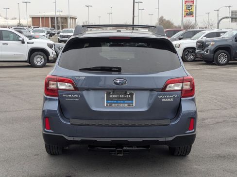 Used 2015 Subaru Outback 2.5i Limited image 4