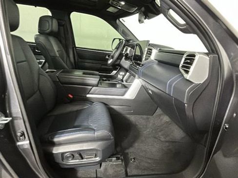 Used 2024 Toyota Tundra Platinum AWD/4WD image 30