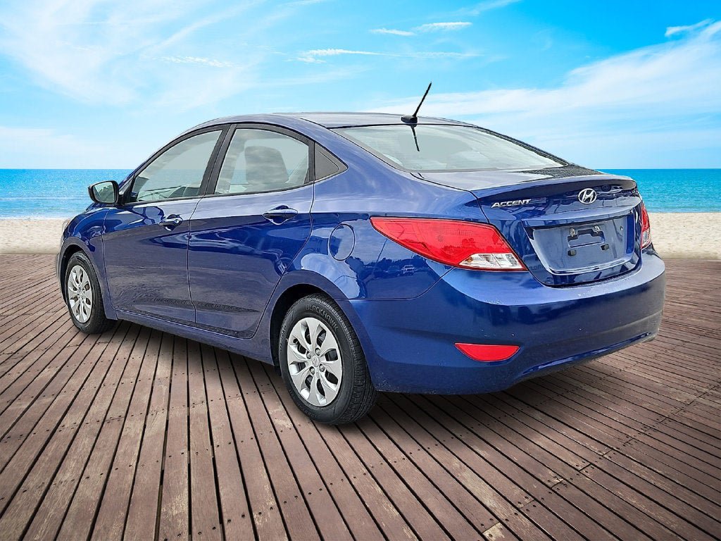 Used 2017 Hyundai Accent SE FWD image 6