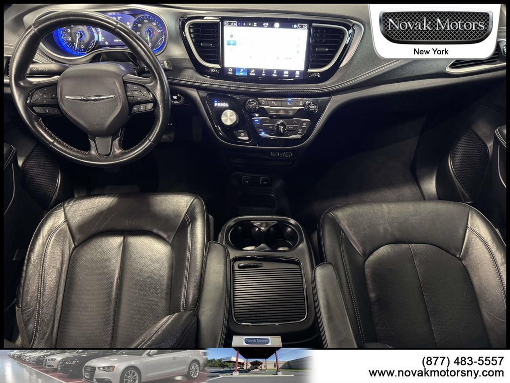 Used 2021 Chrysler Pacifica Touring-L w/ S Appearance Package AWD/4WD image 15