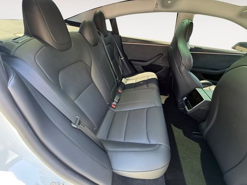 Used 2024 Tesla Model 3 Performance AWD/4WD image 18