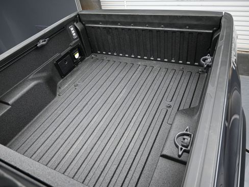 Used 2021 Toyota Tacoma TRD Off-Road AWD/4WD image 43