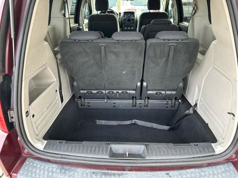 Used 2009 Dodge Grand Caravan SE image 16