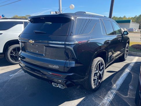 New 2026 Chevrolet Traverse High Country image 15