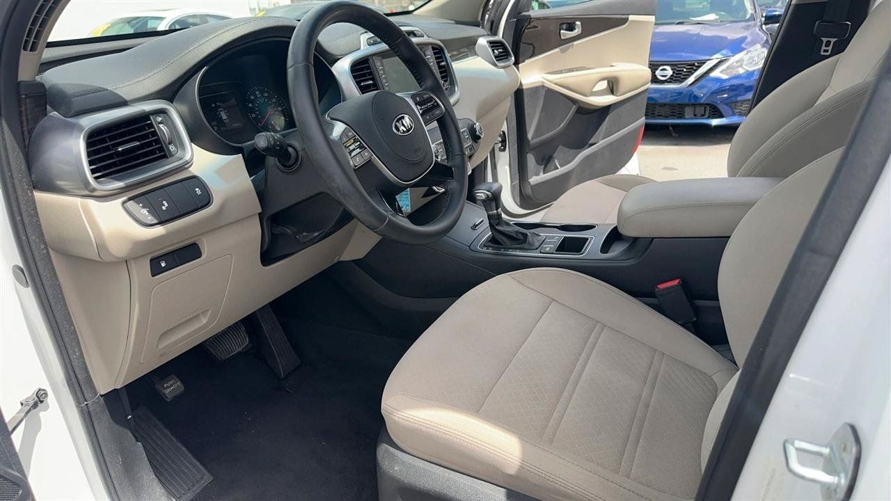 Used 2019 Kia Sorento FWD w/ LX Convenience Package image 19