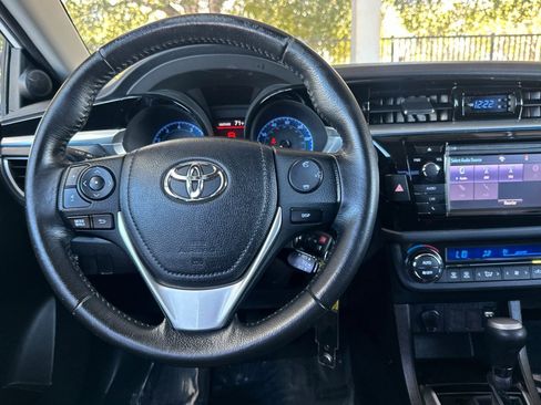 Certified 2016 Toyota Corolla S image 17