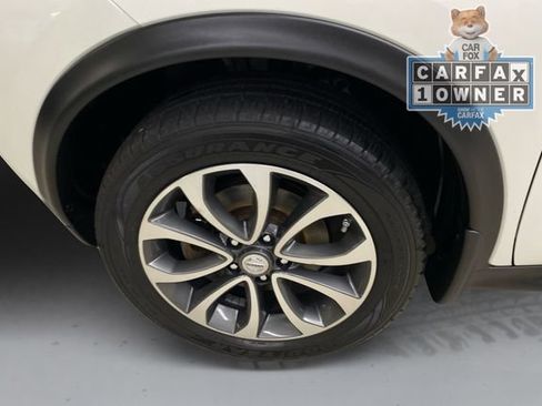 Used 2017 Nissan Juke SV AWD/4WD image 19