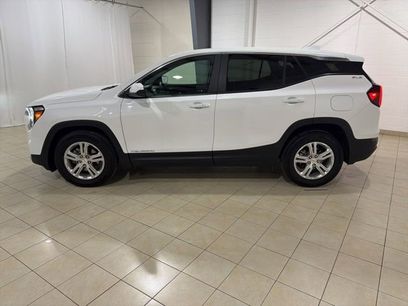 Used 2024 GMC Terrain SLE