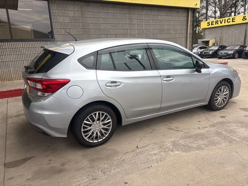 Used 2018 Subaru Impreza 2.0i image 6