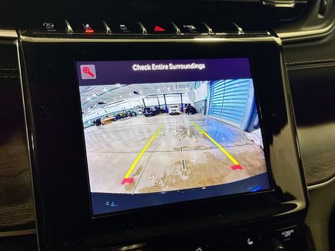 Used 2022 Jeep Grand Cherokee L Limited AWD/4WD image 15