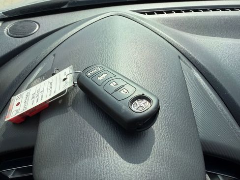 Used 2016 Scion iA image 31