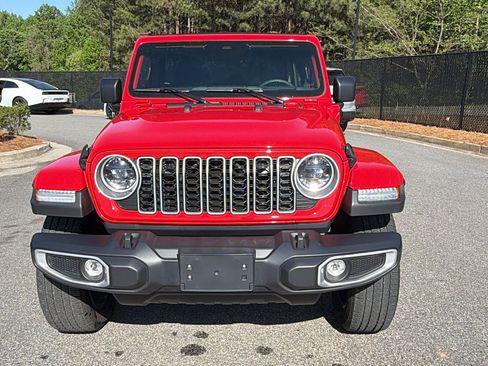 Used 2025 Jeep Wrangler Unlimited Sahara w/ Safety Group AWD/4WD image 3