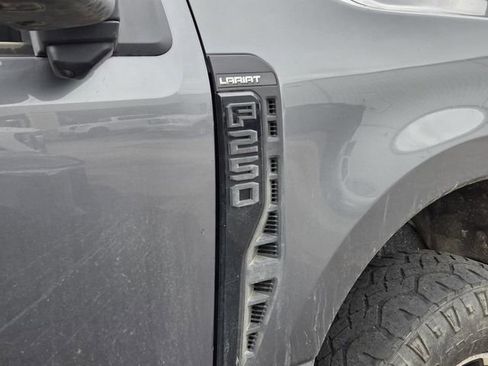 Used 2024 Ford F250 Lariat w/ Lariat Ultimate Package AWD/4WD image 9