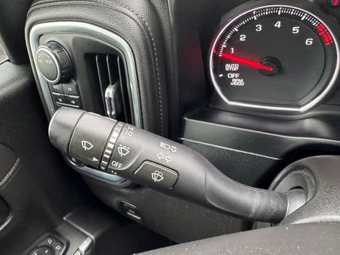 Used 2022 Chevrolet Silverado 1500 LT AWD/4WD image 21