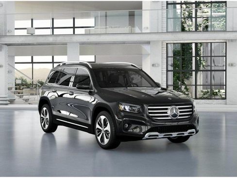 Used 2025 Mercedes-Benz GLB 250 250 image 10