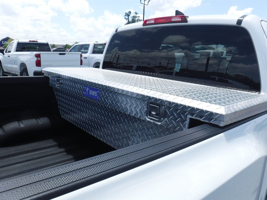 Used 2024 Nissan Frontier S w/ S Utility Package AWD/4WD image 5