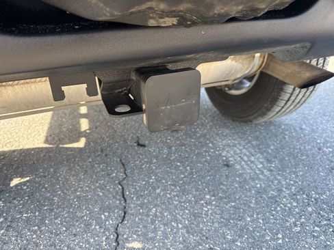 Used 2020 Jeep Wrangler Sport S image 24