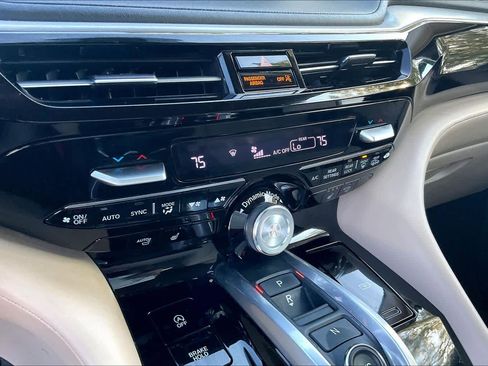 Used 2023 Acura MDX SH-AWD w/ Technology Package image 35