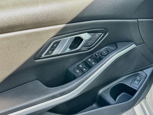 Certified 2023 BMW 330i Sedan RWD image 18