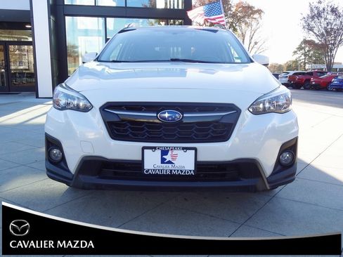 Used 2019 Subaru Crosstrek 2.0i Premium w/ Eyesight System image 9