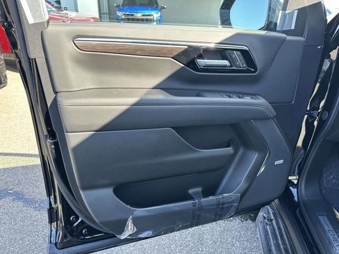 New 2026 Chevrolet Tahoe Premier w/ Sun And Tow Package AWD/4WD image 8
