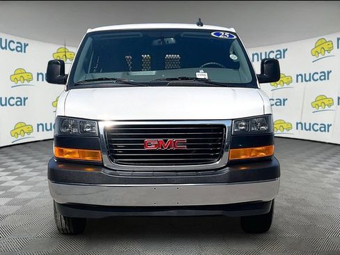 Used 2025 GMC Savana 2500 w/ Driver Convenience Package RWD image 2