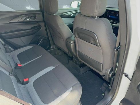 Certified 2024 Chevrolet TrailBlazer LT w/ Convenience Package FWD image 30