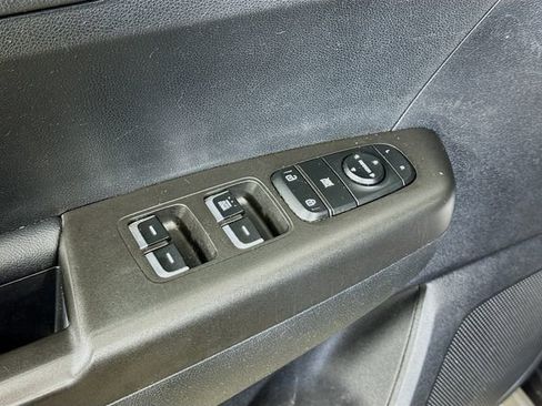 Used 2020 Kia Sportage LX FWD image 18