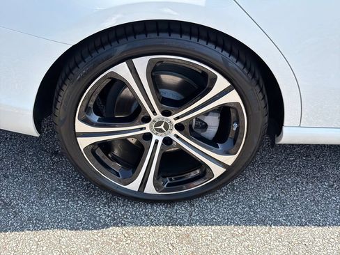 Used 2024 Mercedes-Benz C 300 Sedan image 17